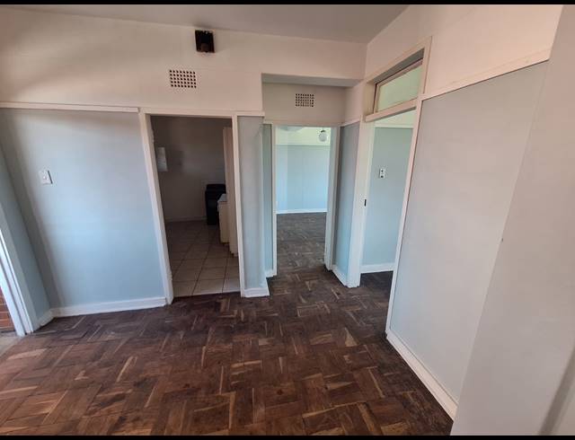 2 bed property to rent in LUIPAARDSVLEI